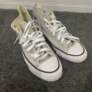 Converse size 8. Never worn. No box